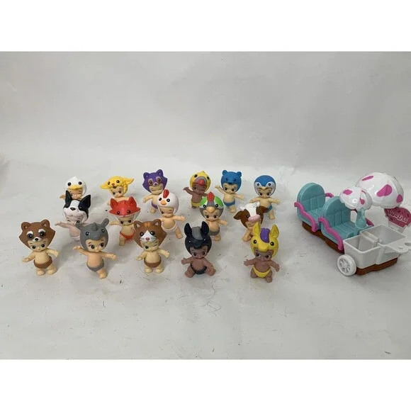 Twozies Mini Figure Animal Series Mixed Lot Of 16 And Vehicle - Picture 1 of 3